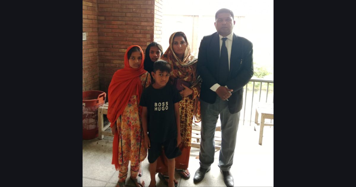 Missing Hospital Worker’s Wife Alleges Police Inaction in Faisalabad